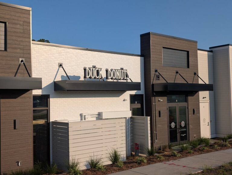 Duck Donuts Nears Completion at Carnes Uptown, Targeting a Fall Opening