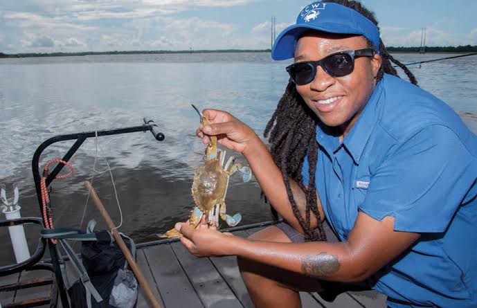 One of America’s Must-Do Experiences Is Right Here in Charleston: Meet Casual Crabbing with Tia
